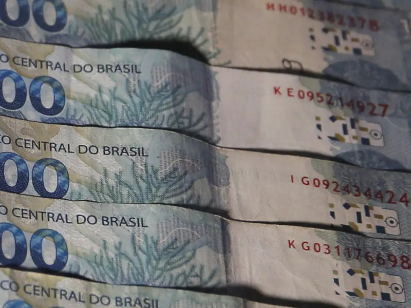 Entidades industriais e trabalhistas consideram t&iacute;mida queda da Selic