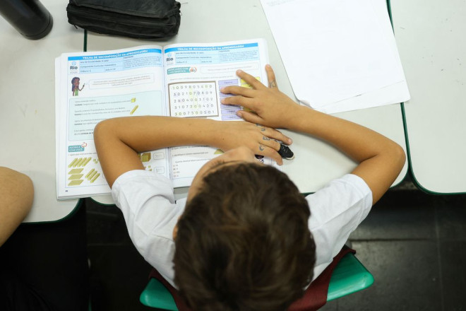 MEC divulga avalia&ccedil;&atilde;o de livros did&aacute;ticos 